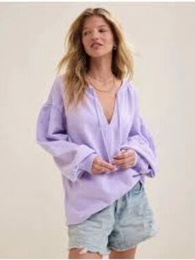 aerie Lavender V-Neck sweatshirt